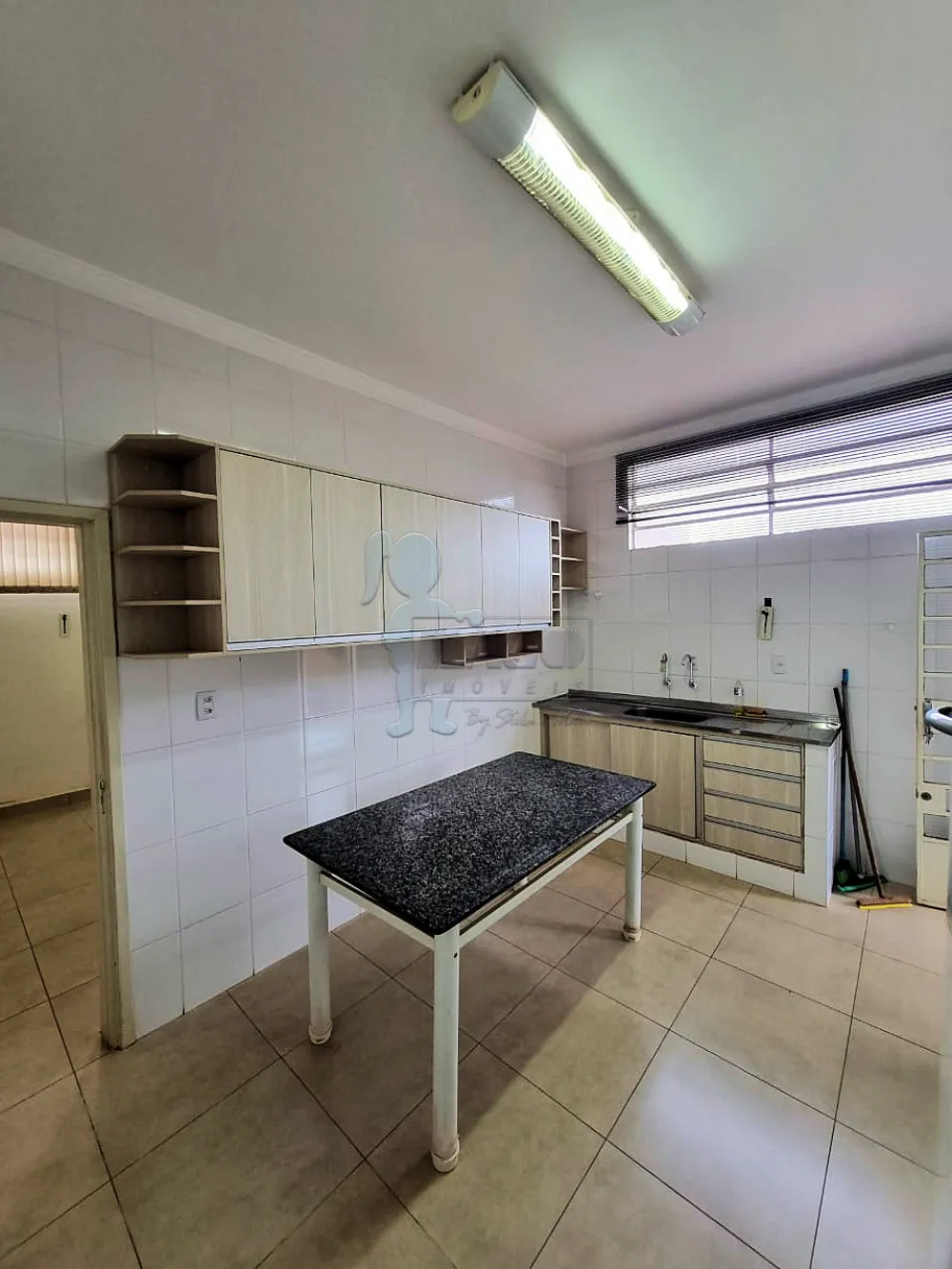 Alugar Casa / Padr&atilde;o em Ribeir&atilde;o Preto R$ 2.600,00 - Foto 8