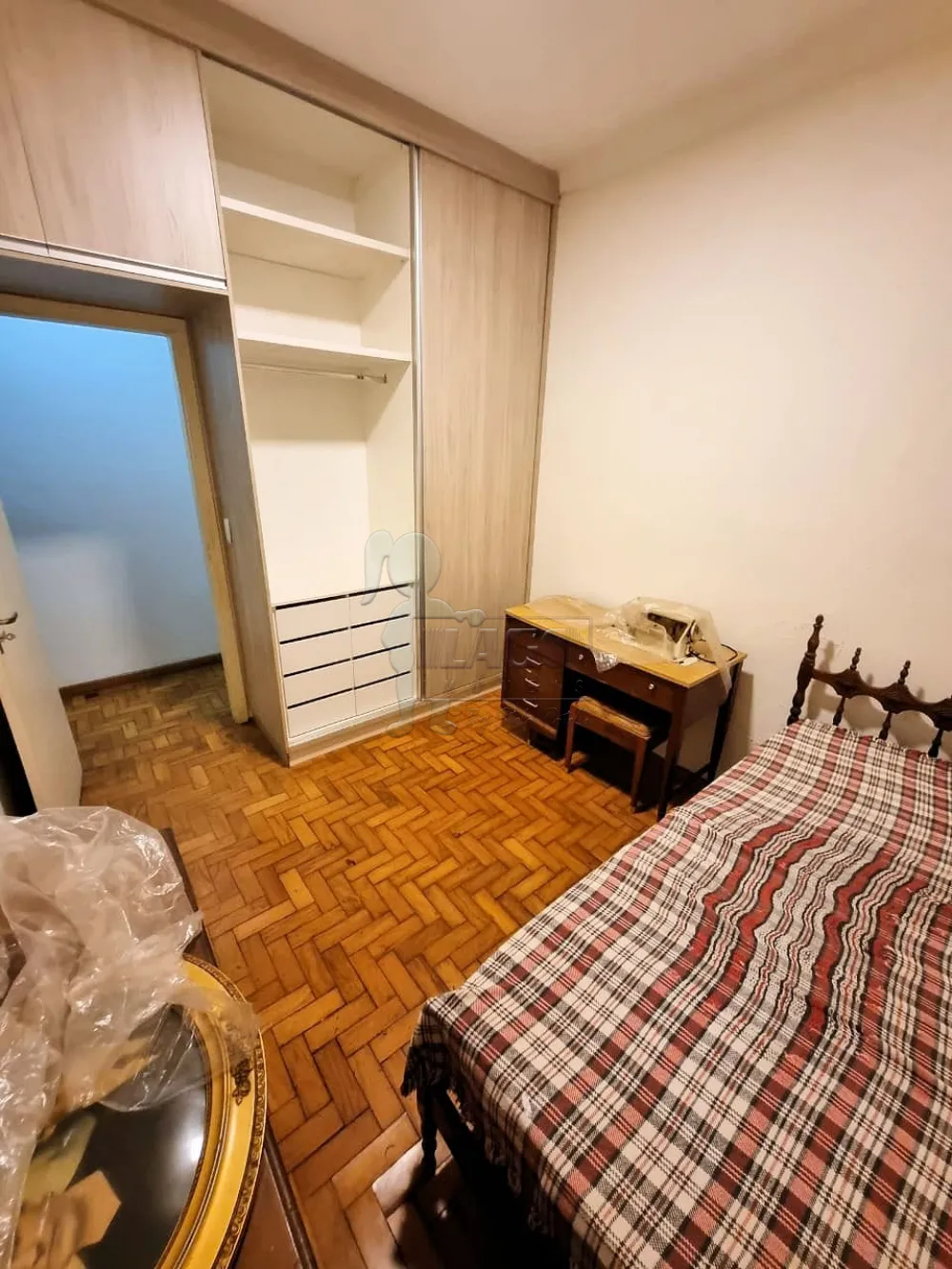 Alugar Casa / Padr&atilde;o em Ribeir&atilde;o Preto R$ 2.600,00 - Foto 4
