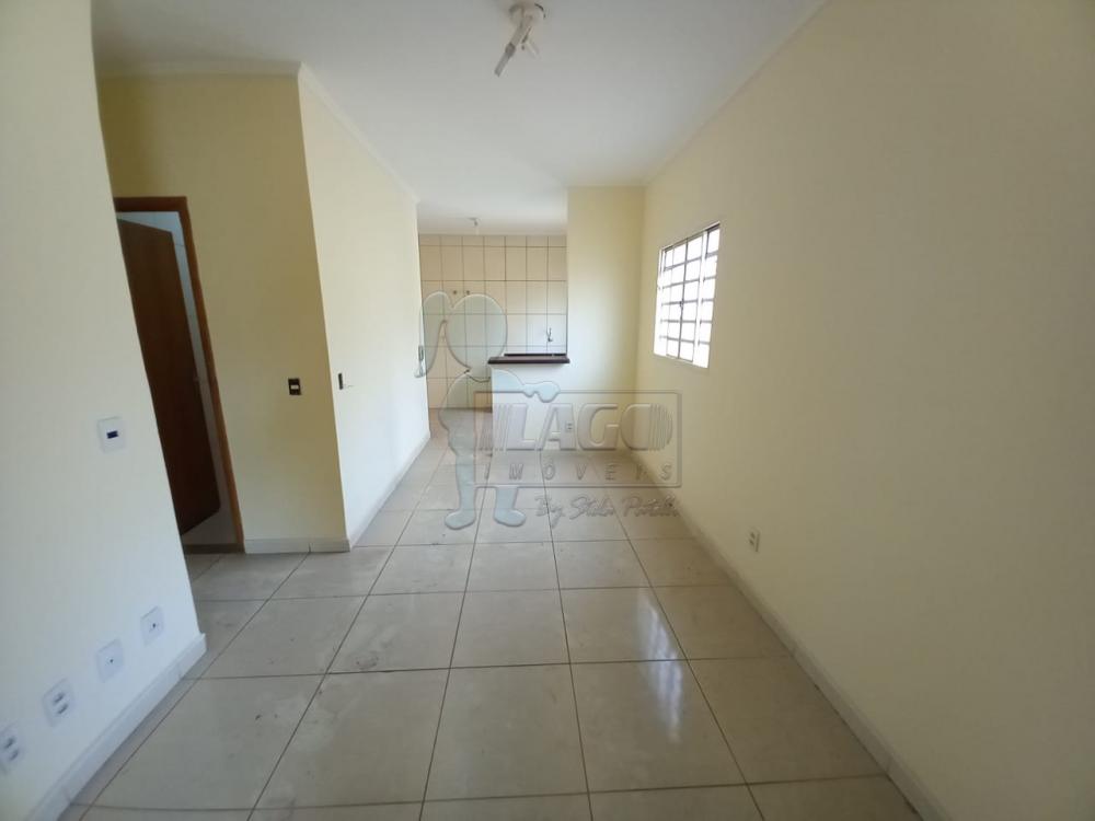 Alugar Casa condom&iacute;nio / Padr&atilde;o em Ribeir&atilde;o Preto R$ 900,00 - Foto 1