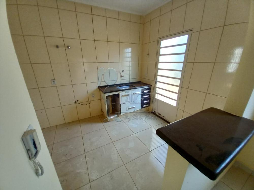 Alugar Casa condom&iacute;nio / Padr&atilde;o em Ribeir&atilde;o Preto R$ 900,00 - Foto 3