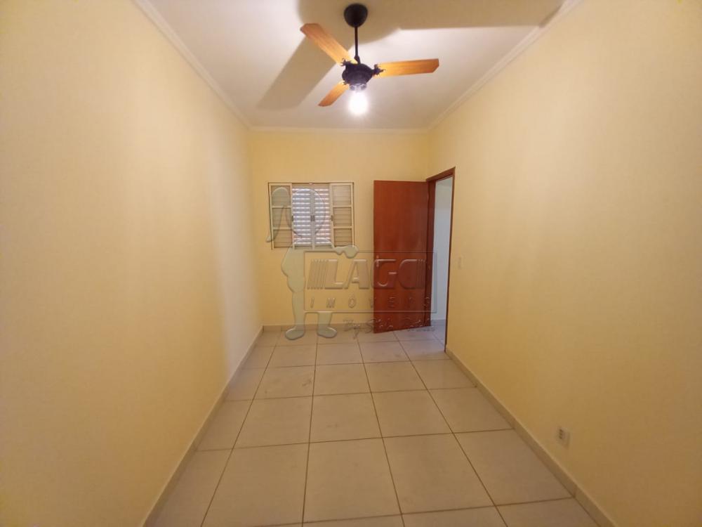Alugar Casa condom&iacute;nio / Padr&atilde;o em Ribeir&atilde;o Preto R$ 900,00 - Foto 4