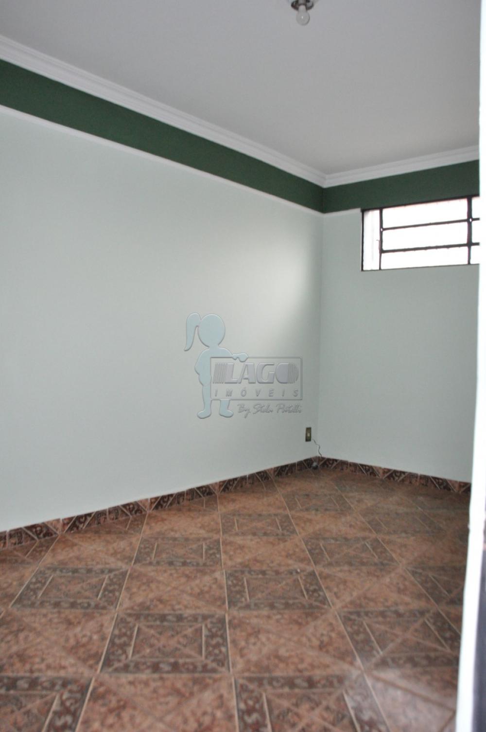 Alugar Casa / Padr&atilde;o em Ribeir&atilde;o Preto R$ 900,00 - Foto 2