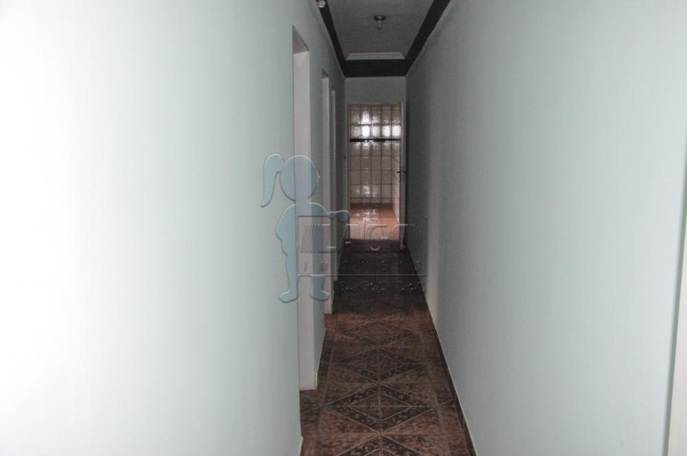 Alugar Casa / Padr&atilde;o em Ribeir&atilde;o Preto R$ 900,00 - Foto 3