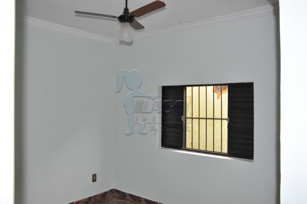 Alugar Casa / Padr&atilde;o em Ribeir&atilde;o Preto R$ 900,00 - Foto 5