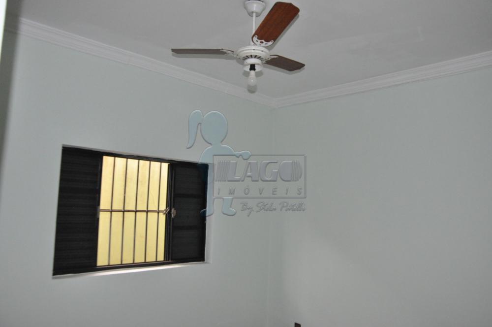 Alugar Casa / Padr&atilde;o em Ribeir&atilde;o Preto R$ 900,00 - Foto 9