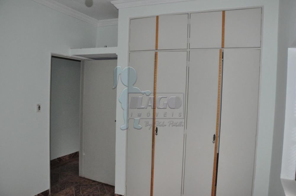 Alugar Casa / Padr&atilde;o em Ribeir&atilde;o Preto R$ 900,00 - Foto 11