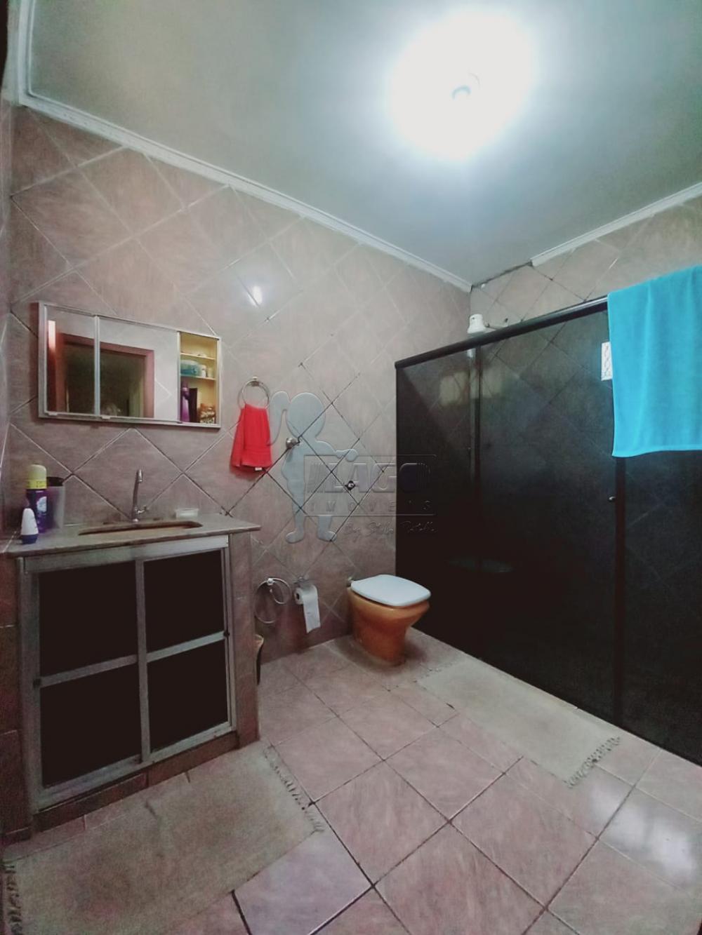 Alugar Casa / Padr&atilde;o em Ribeir&atilde;o Preto R$ 1.100,00 - Foto 8