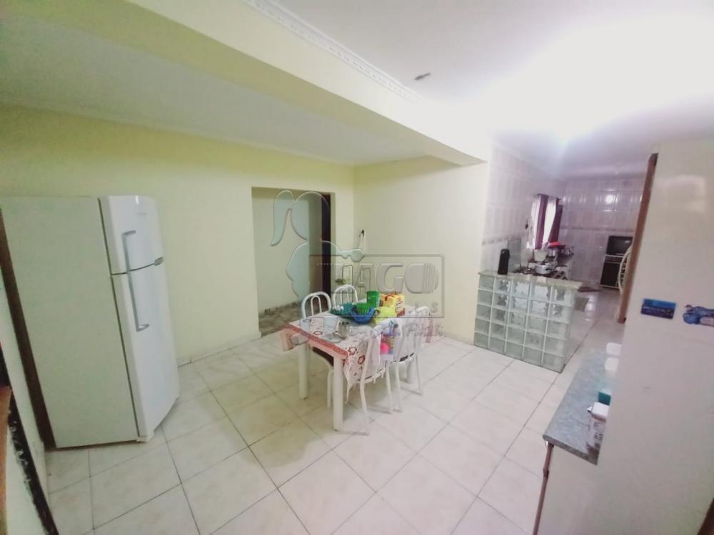 Alugar Casa / Padr&atilde;o em Ribeir&atilde;o Preto R$ 1.100,00 - Foto 12