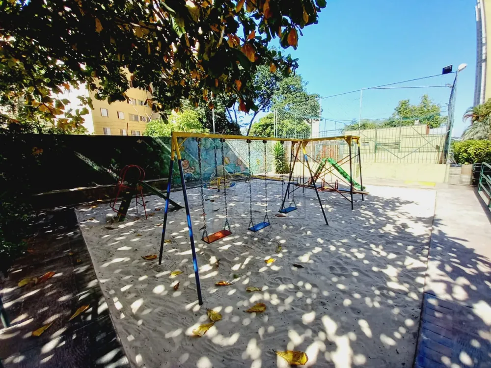 Alugar Apartamento / Padr&atilde;o em Ribeir&atilde;o Preto R$ 800,00 - Foto 17