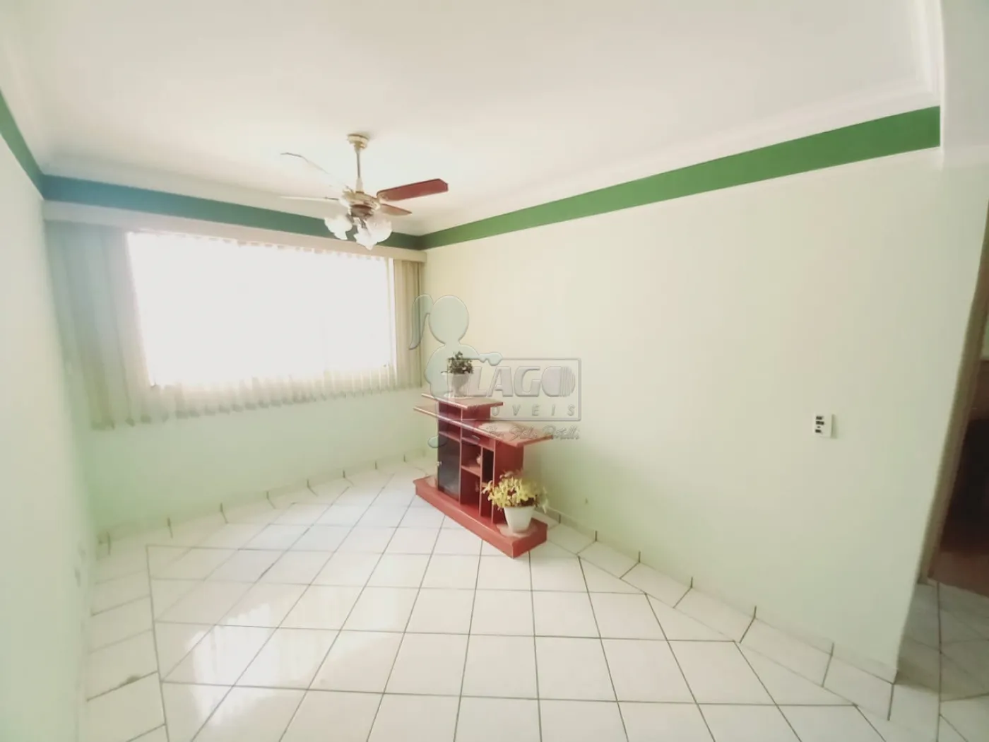 Alugar Apartamento / Kitnet em Ribeir&atilde;o Preto R$ 800,00 - Foto 1