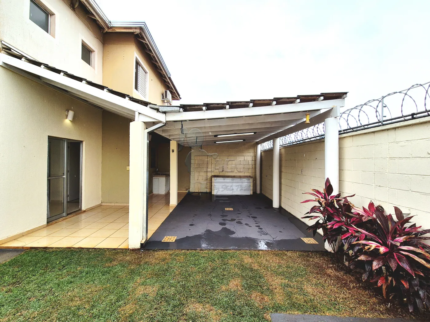 Alugar Casa condom&iacute;nio / Sobrado em Ribeir&atilde;o Preto R$ 3.200,00 - Foto 17