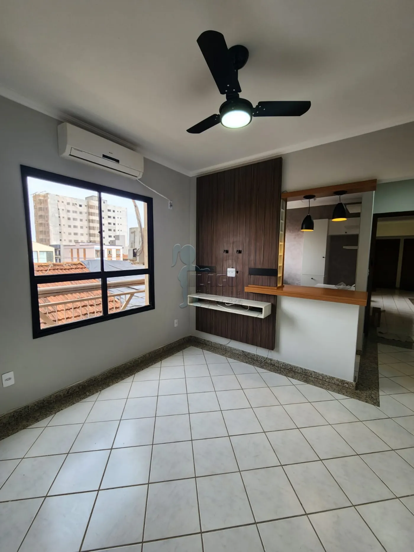 Alugar Apartamento / Padr&atilde;o em Ribeir&atilde;o Preto R$ 1.400,00 - Foto 1