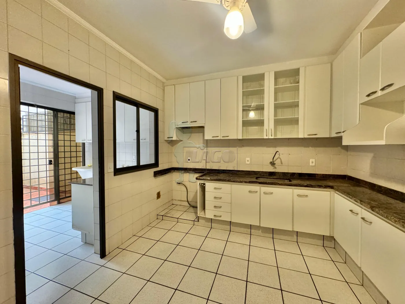 Alugar Apartamento / Padr&atilde;o em Ribeir&atilde;o Preto R$ 1.700,00 - Foto 4