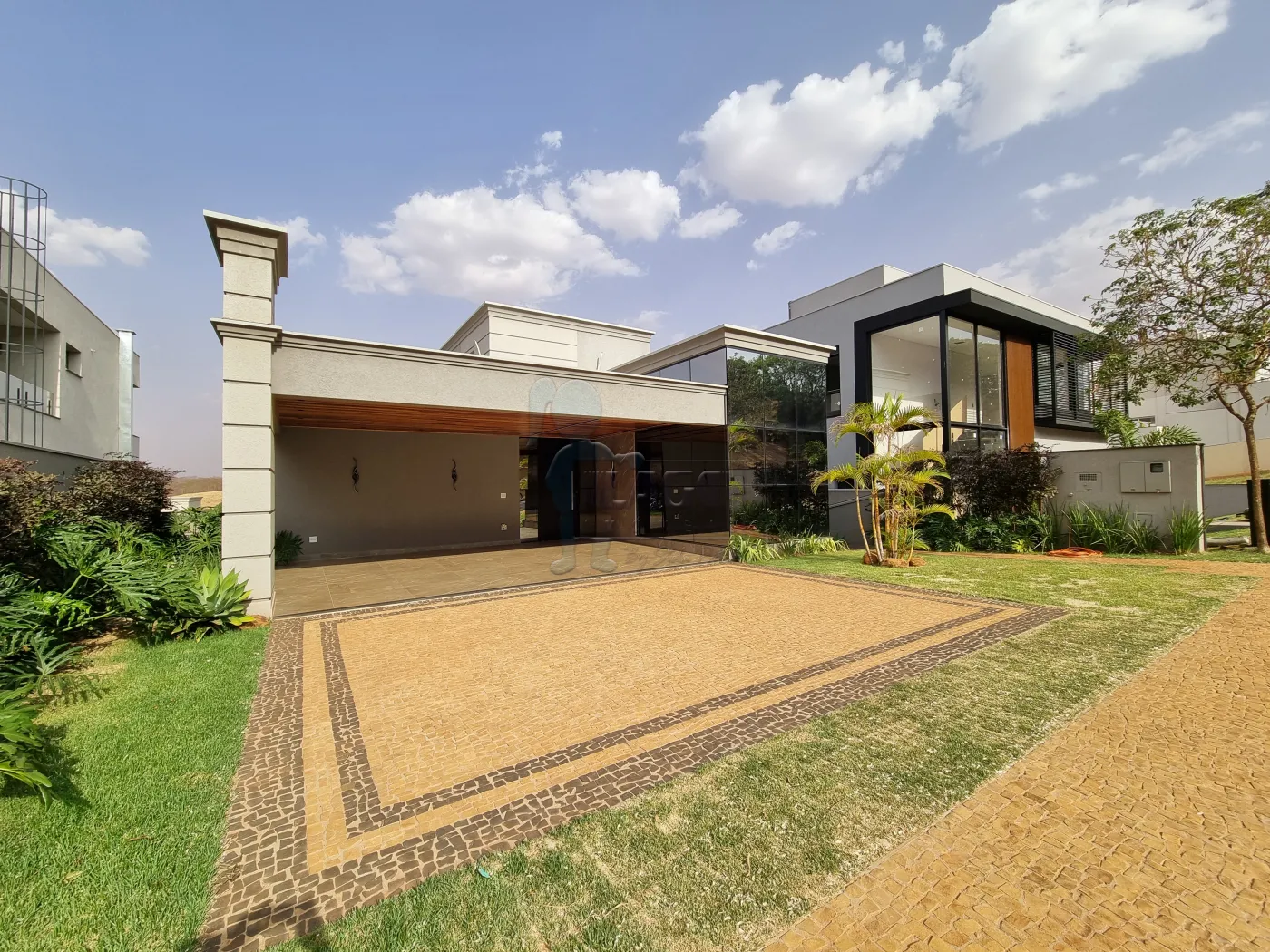 Bonfim Paulista casa condomínio Venda R$3.290.000,00 Condominio R$1.100,00 4 Dormitorios 4 Suites Area do terreno 489.00m2 Area construida 421.00m2 - foto 3