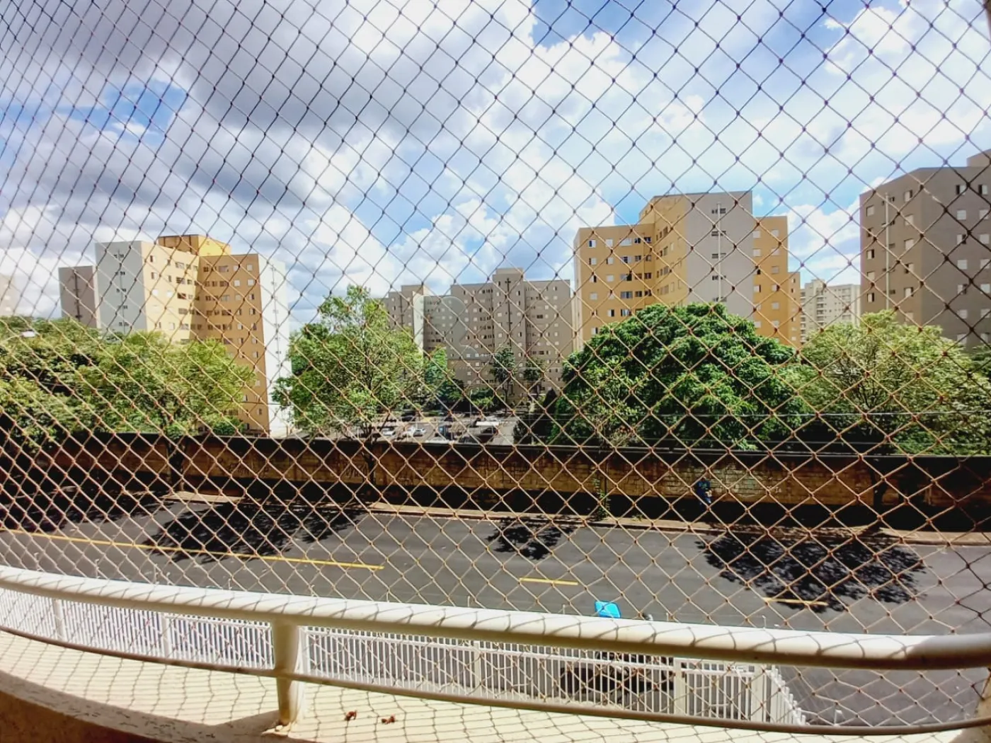 Alugar Apartamento / Padr&atilde;o em Ribeir&atilde;o Preto R$ 1.500,00 - Foto 7