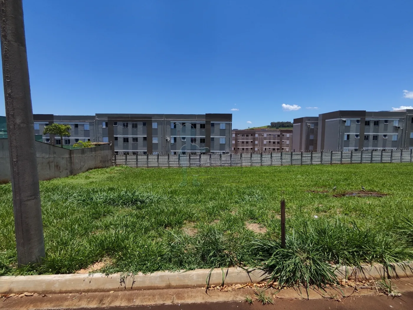 Comprar Terreno / Padr&atilde;o em Bonfim Paulista R$ 200.000,00 - Foto 3