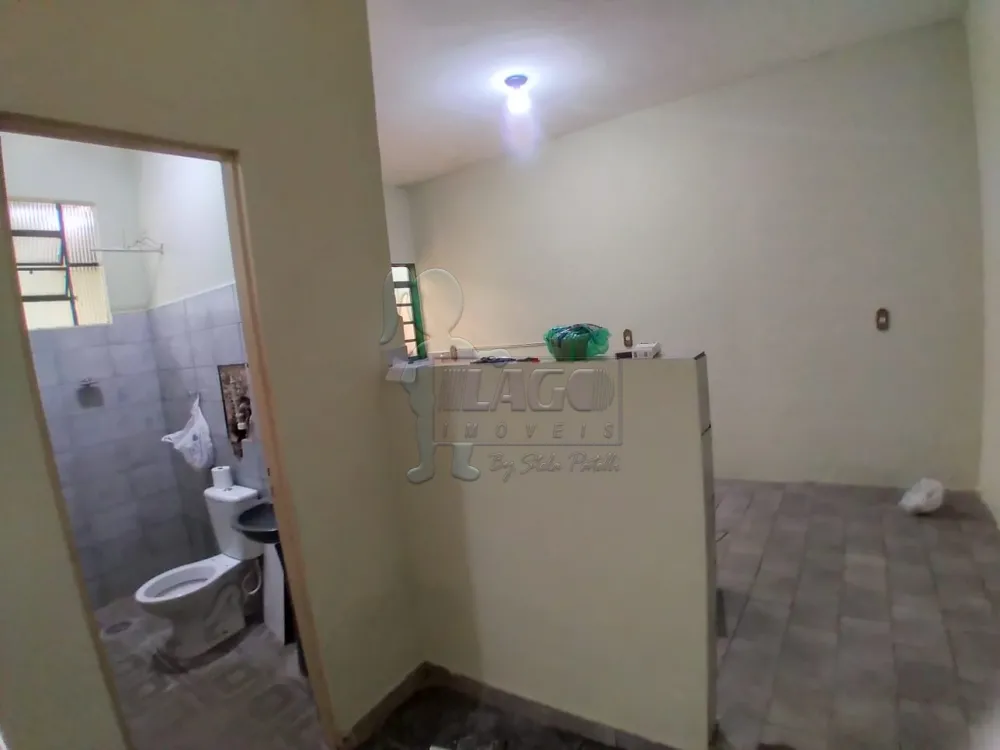 Alugar Casa / Padr&atilde;o em Ribeir&atilde;o Preto R$ 700,00 - Foto 4