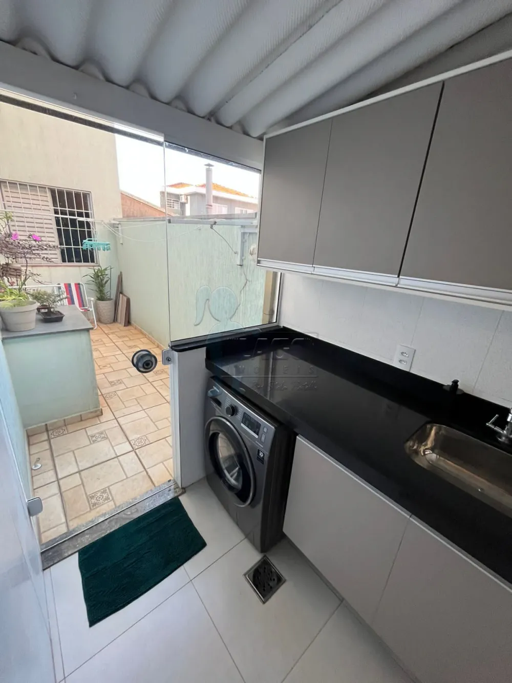 Alugar Apartamento / Padr&atilde;o em Ribeir&atilde;o Preto R$ 1.350,00 - Foto 12