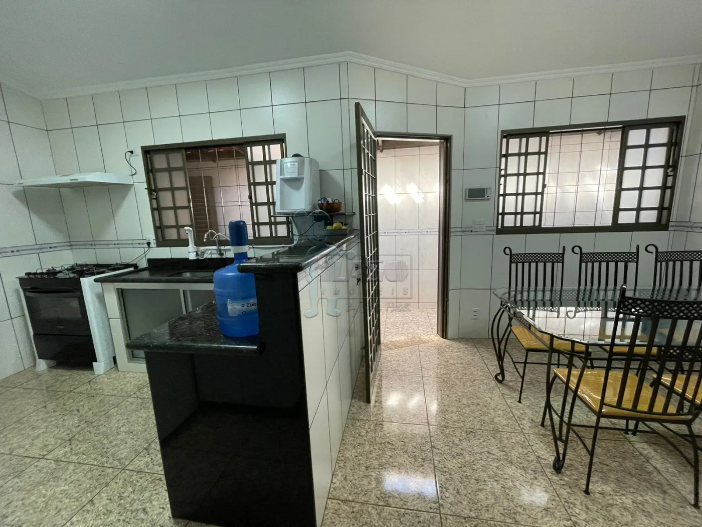Comprar Casa / Padr&atilde;o em Ribeir&atilde;o Preto R$ 550.000,00 - Foto 4