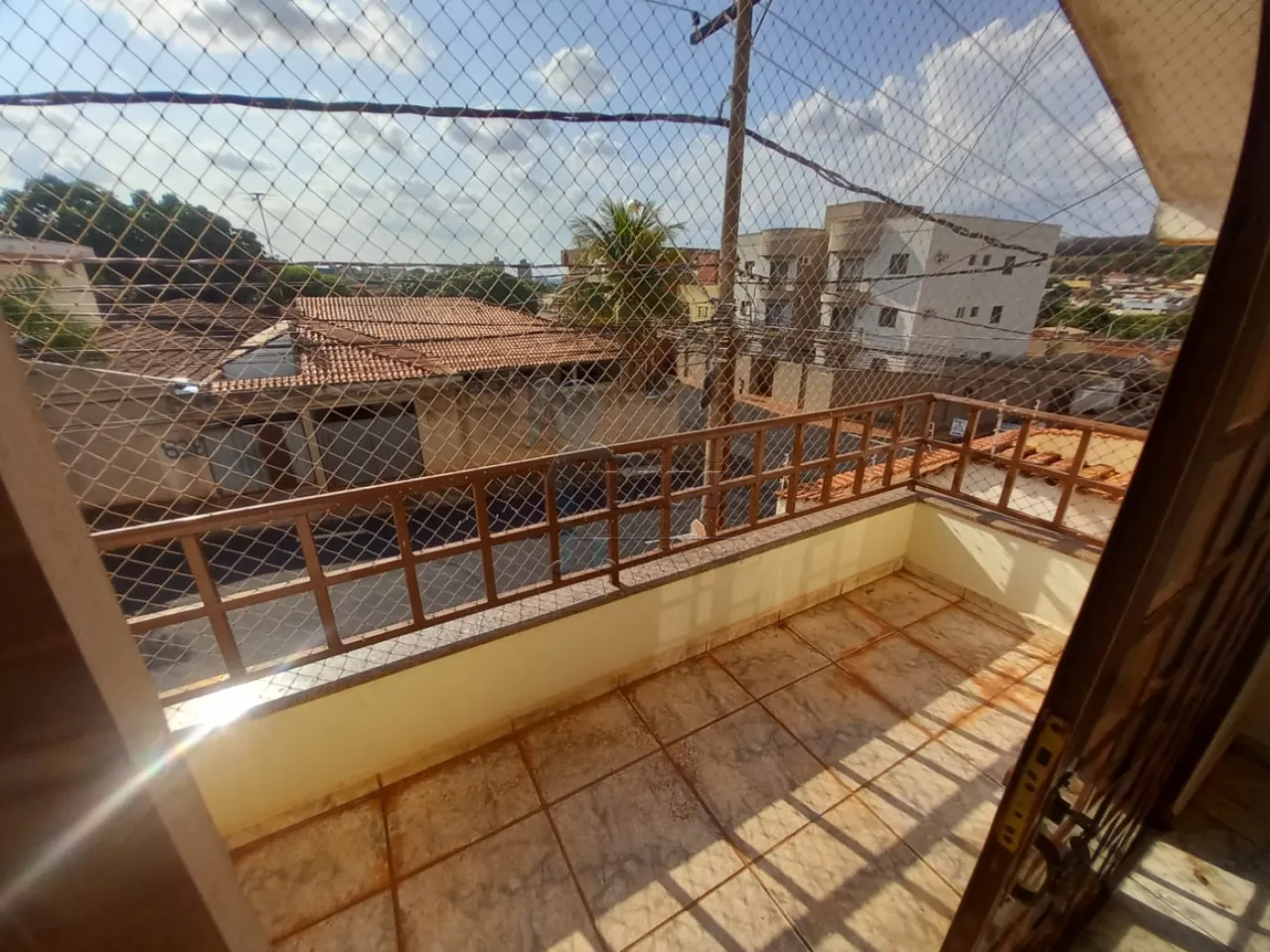 Alugar Apartamento / Padr&atilde;o em Ribeir&atilde;o Preto R$ 1.200,00 - Foto 4