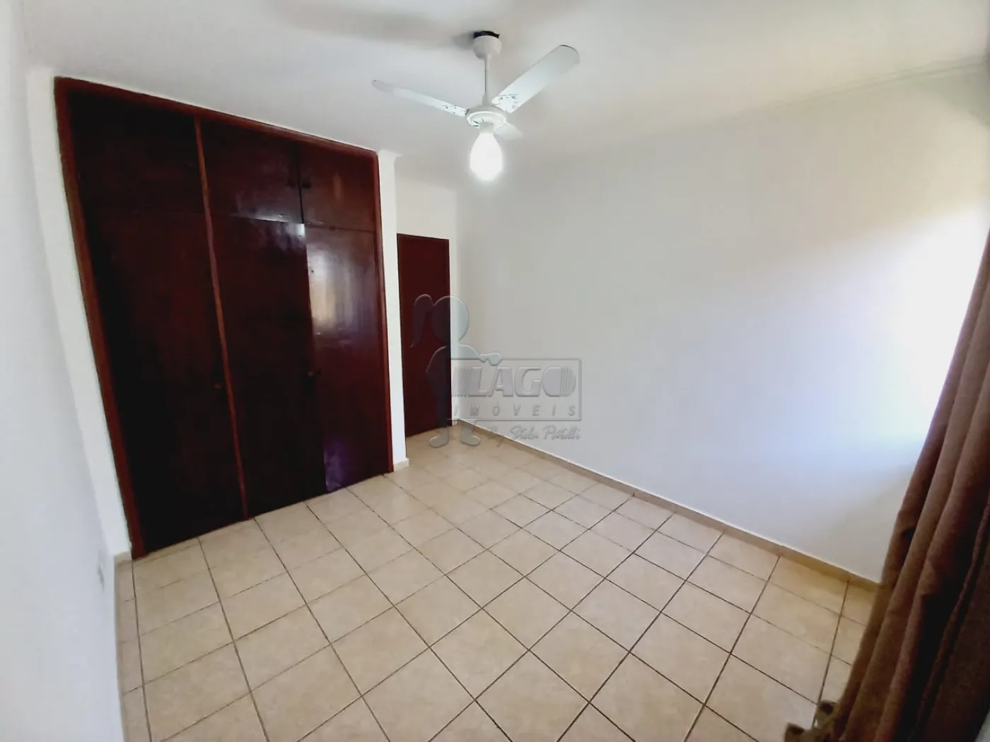 Alugar Apartamento / Padr&atilde;o em Ribeir&atilde;o Preto R$ 900,00 - Foto 1