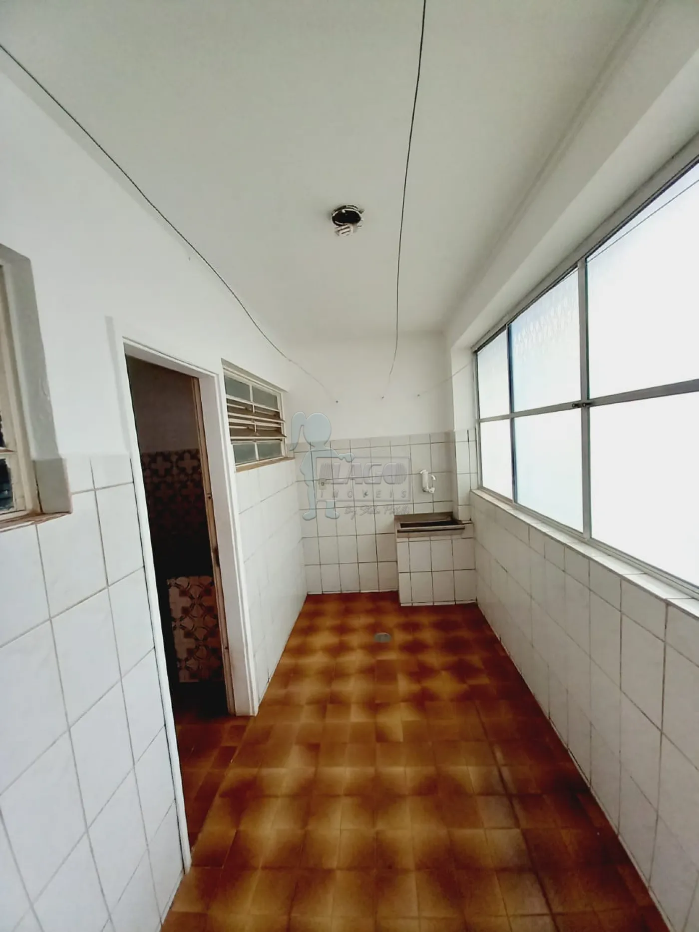 Alugar Apartamento / Padr&atilde;o em Ribeir&atilde;o Preto R$ 900,00 - Foto 4