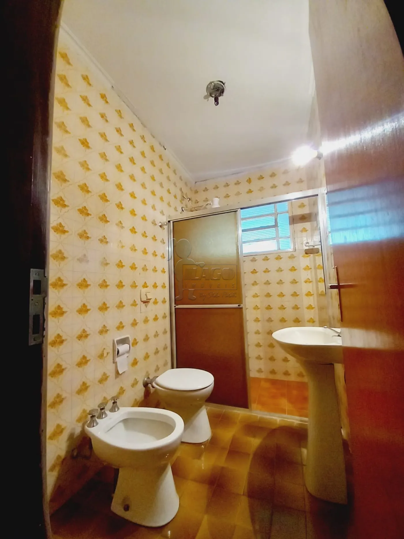 Alugar Apartamento / Padr&atilde;o em Ribeir&atilde;o Preto R$ 900,00 - Foto 3