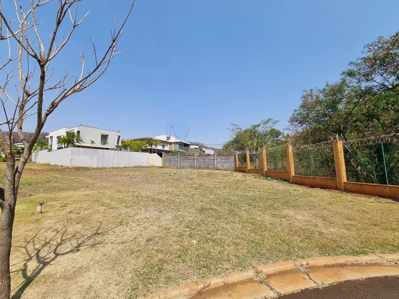 Alugar Terreno / Condom&iacute;nio em Bonfim Paulista R$ 8.800,00 - Foto 1