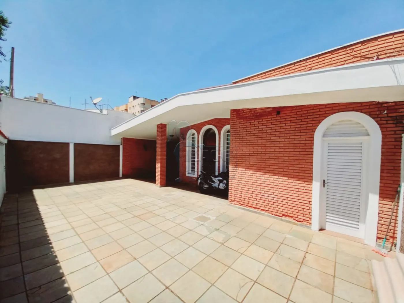 Alugar Comercial padr&atilde;o / Casa comercial em Ribeir&atilde;o Preto R$ 4.000,00 - Foto 1