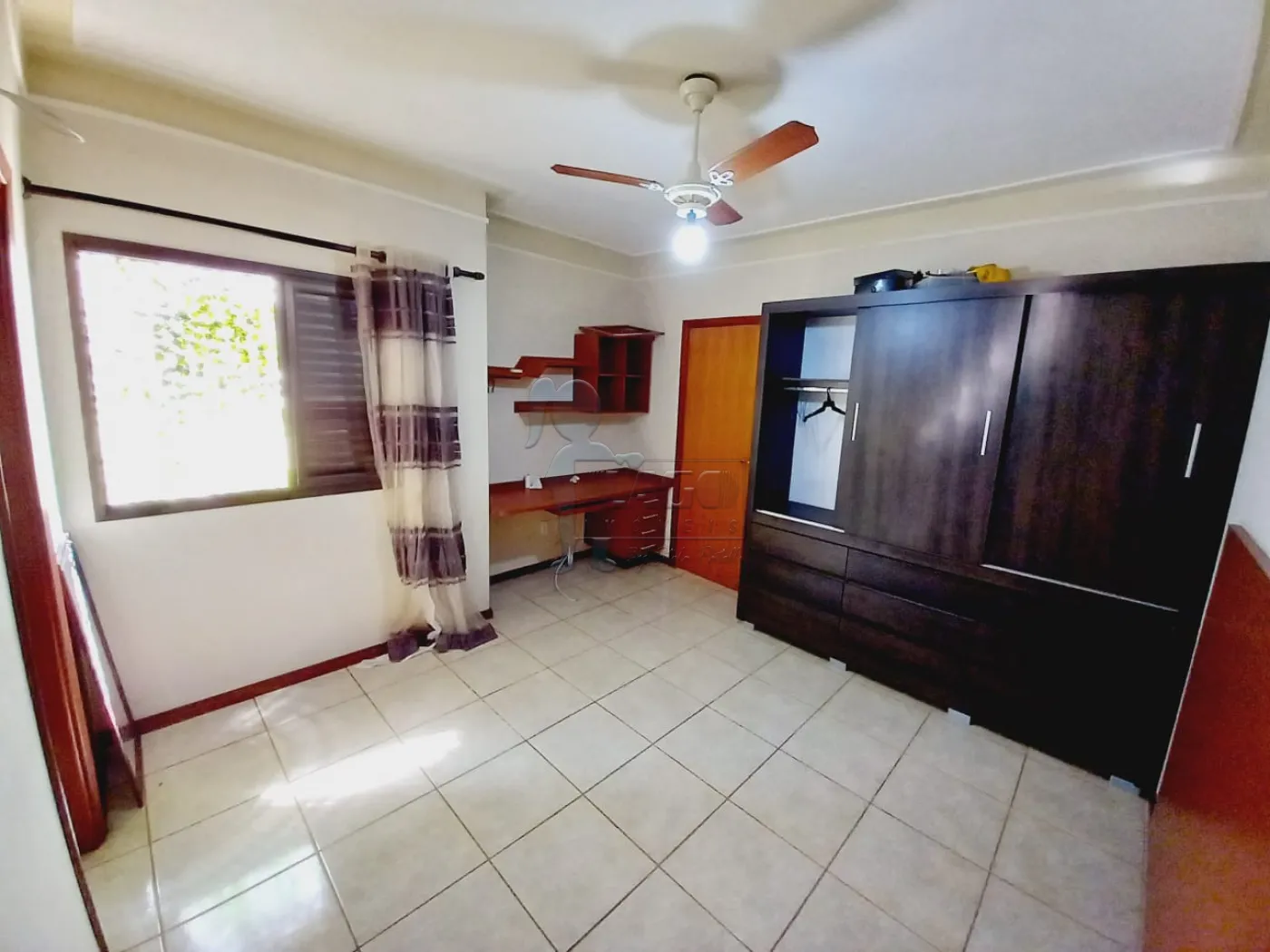 Alugar Apartamento / Padr&atilde;o em Ribeir&atilde;o Preto R$ 1.200,00 - Foto 5