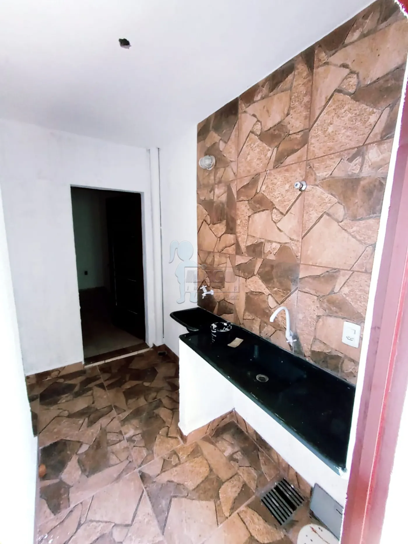 Alugar Comercial padr&atilde;o / Loja em Ribeir&atilde;o Preto R$ 2.500,00 - Foto 2