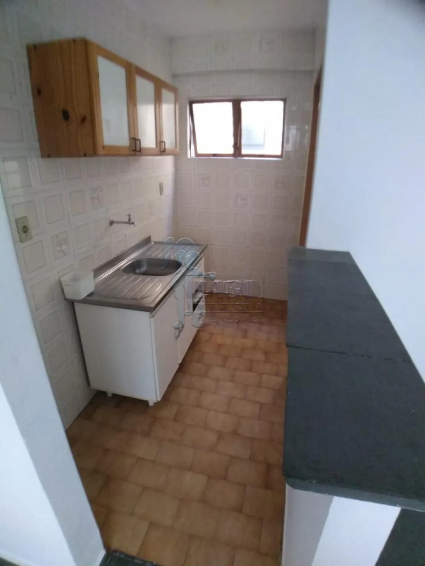 Alugar Apartamento / Kitnet em Ribeir&atilde;o Preto R$ 850,00 - Foto 2