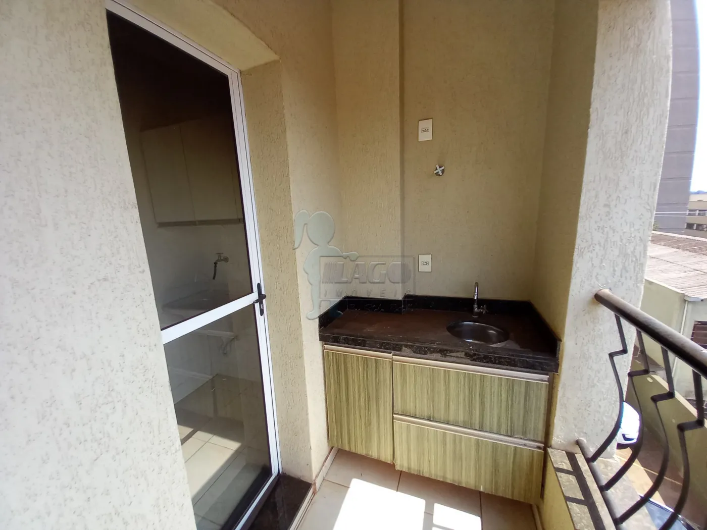 Alugar Apartamento / Padr&atilde;o em Ribeir&atilde;o Preto R$ 1.700,00 - Foto 2