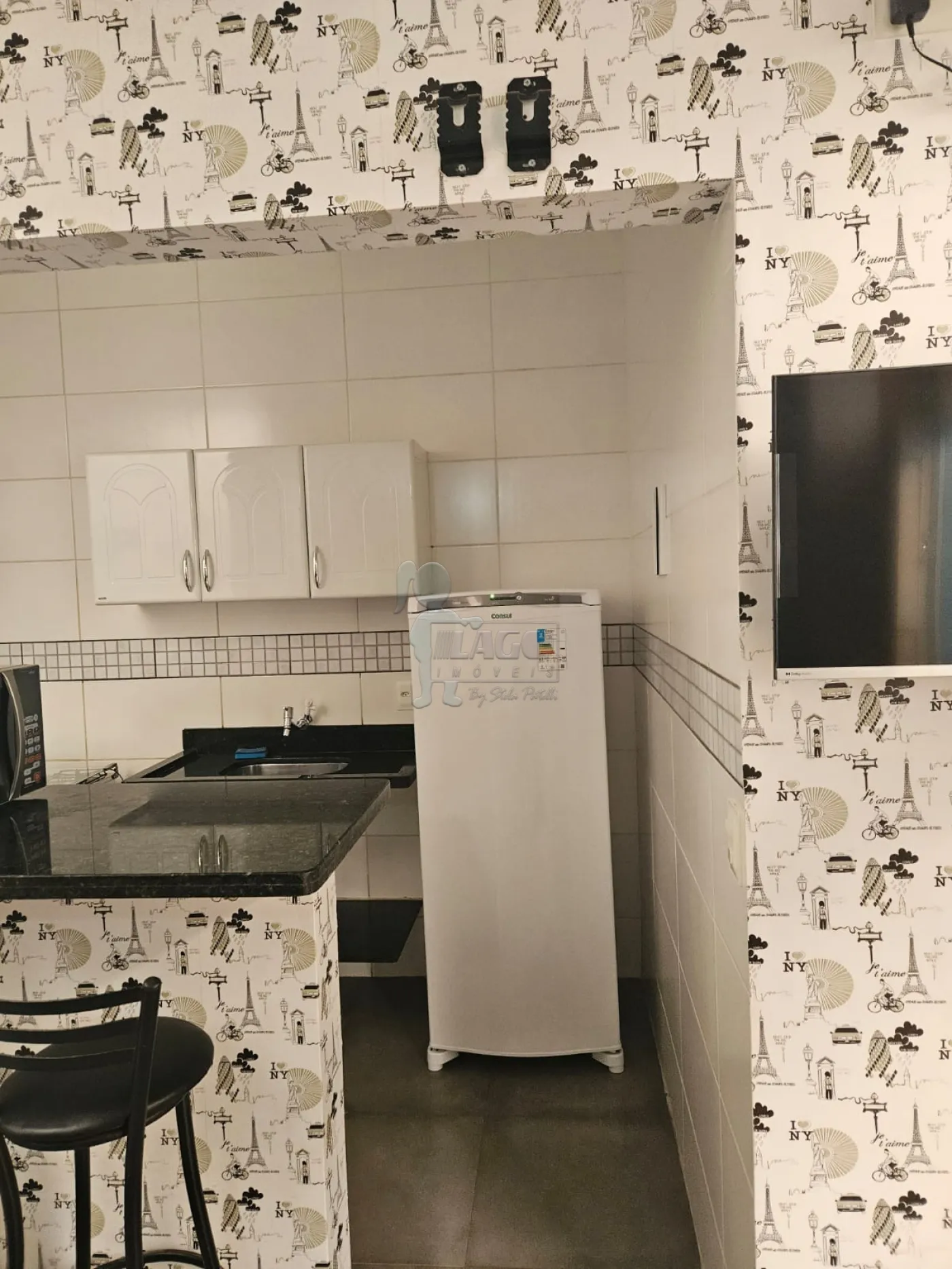 Alugar Apartamento / Kitnet em Ribeir&atilde;o Preto R$ 1.900,00 - Foto 2