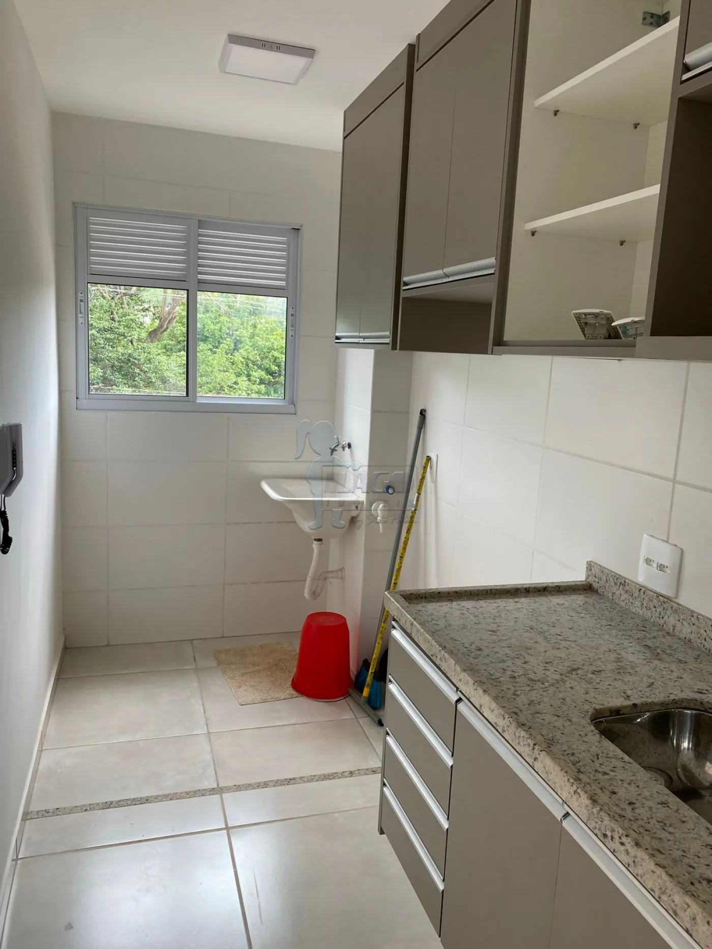 Alugar Apartamento / Padr&atilde;o em Bonfim Paulista R$ 1.140,00 - Foto 3