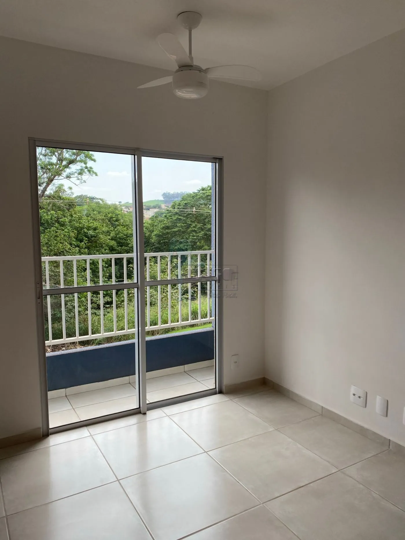 Alugar Apartamento / Padr&atilde;o em Bonfim Paulista R$ 1.140,00 - Foto 1