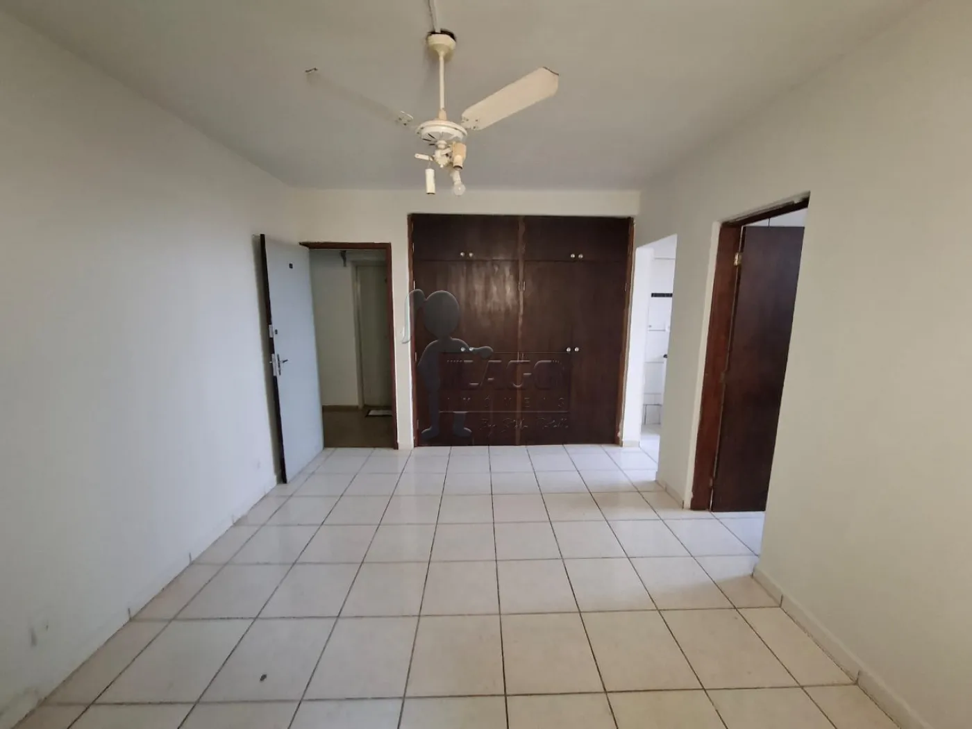Alugar Apartamento / Kitnet em Ribeir&atilde;o Preto R$ 1.100,00 - Foto 2