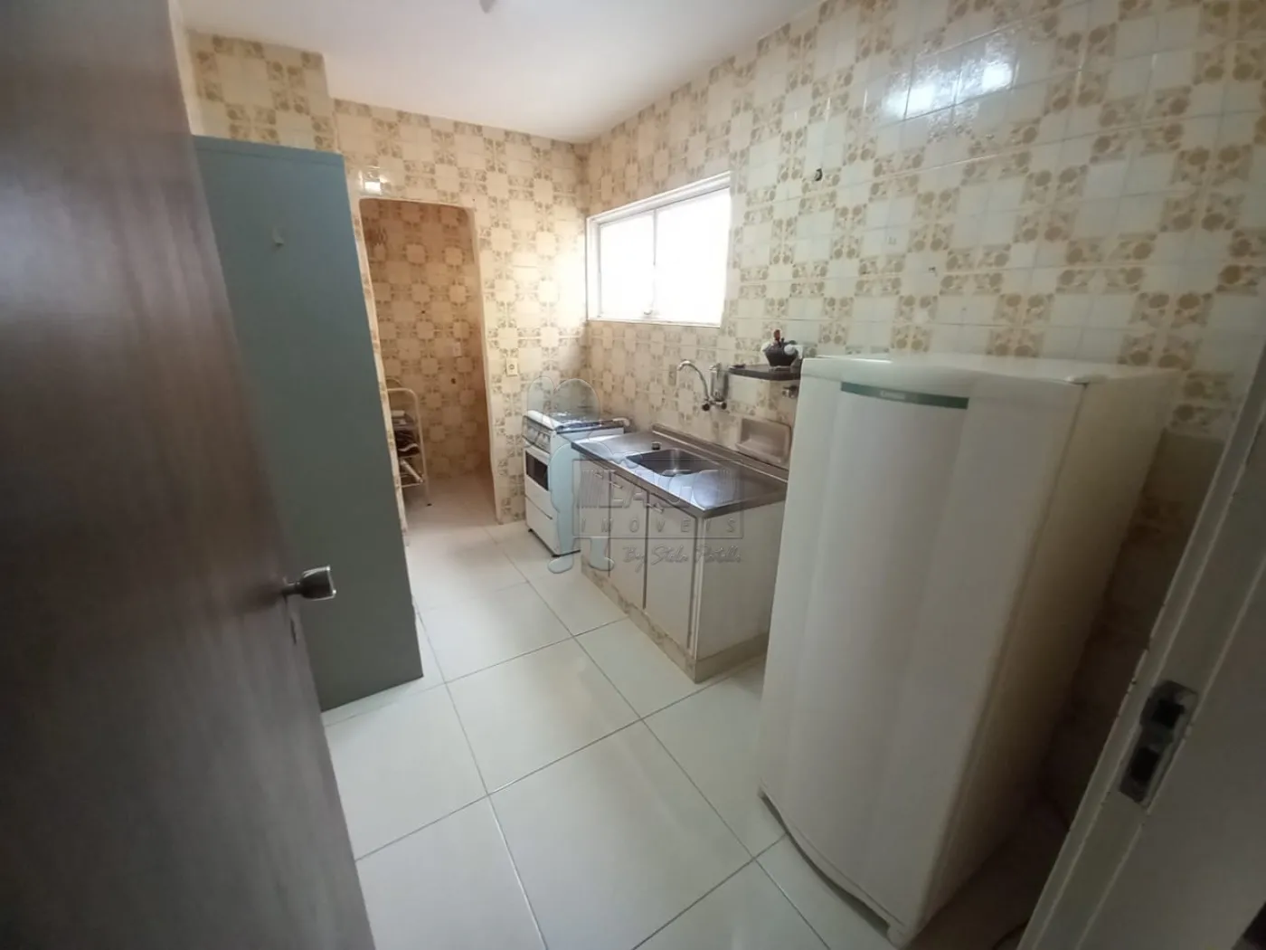 Alugar Apartamento / Padr&atilde;o em Ribeir&atilde;o Preto R$ 900,00 - Foto 2
