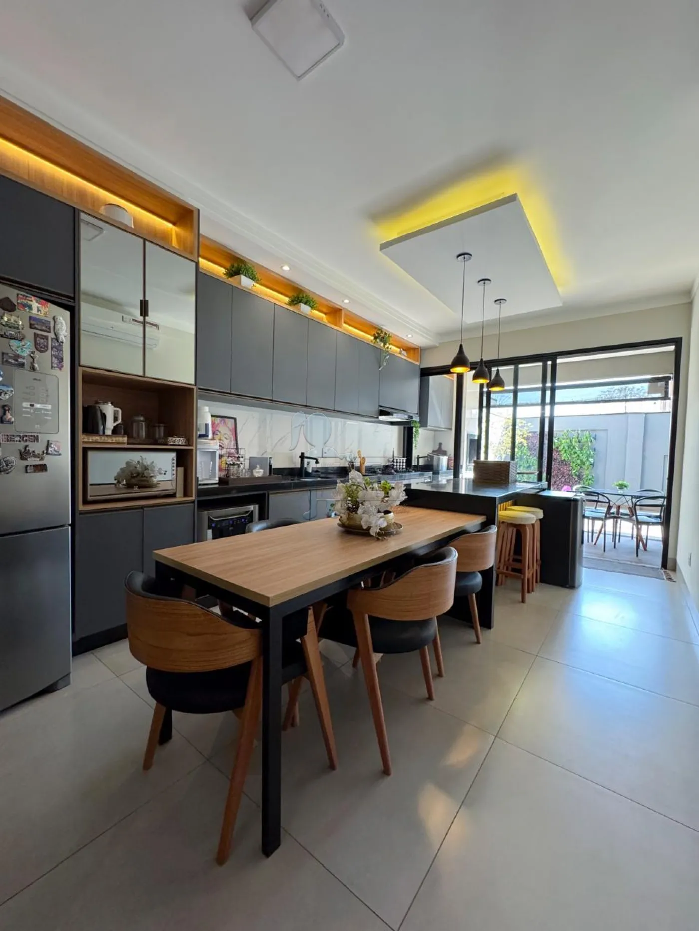 Alugar Casa condom&iacute;nio / Padr&atilde;o em Bonfim Paulista R$ 8.000,00 - Foto 1