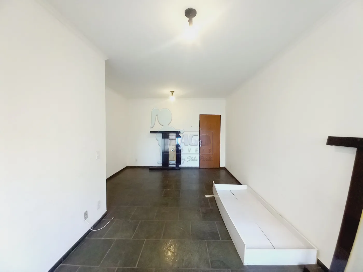 Alugar Apartamento / Padr&atilde;o em Ribeir&atilde;o Preto R$ 950,00 - Foto 2
