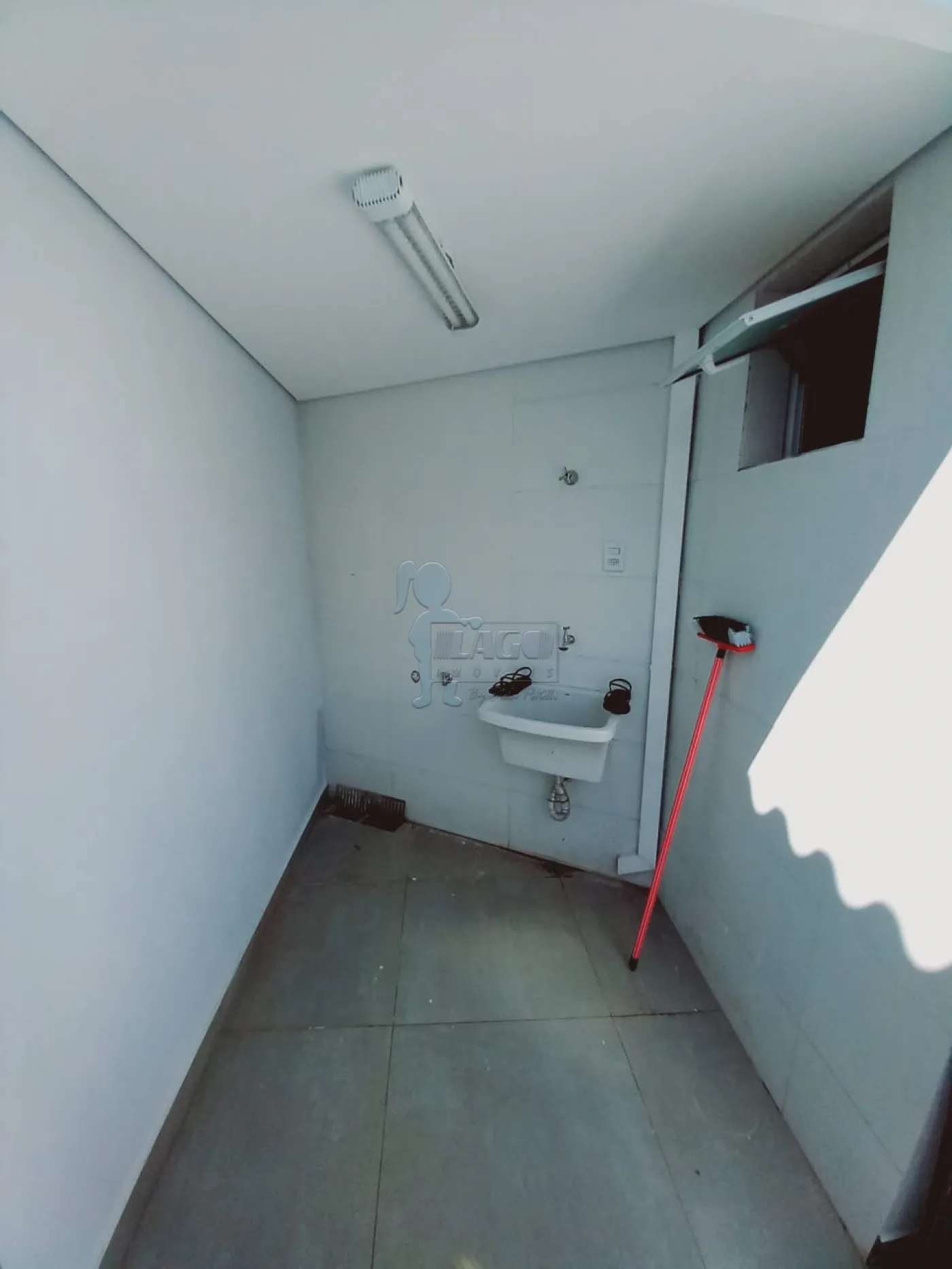 Alugar Casa / Padr&atilde;o em Ribeir&atilde;o Preto R$ 1.100,00 - Foto 13