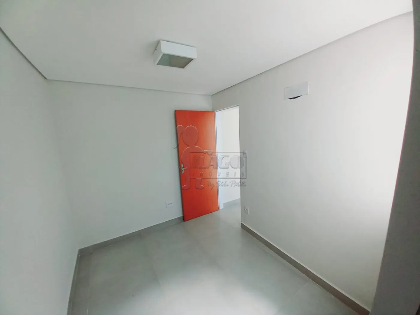 Alugar Casa / Padr&atilde;o em Ribeir&atilde;o Preto R$ 1.100,00 - Foto 1