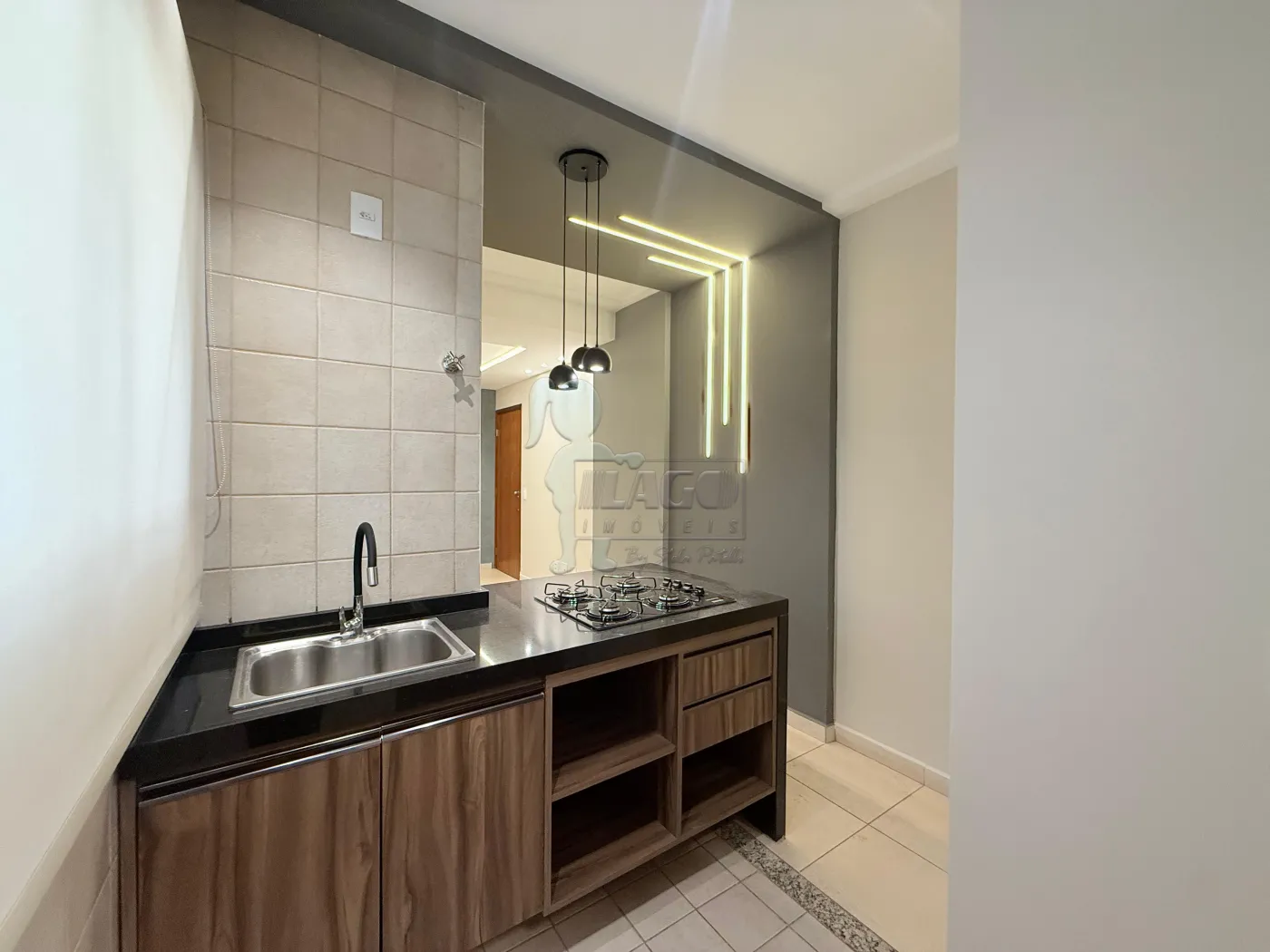 Alugar Apartamento / Padr&atilde;o em Ribeir&atilde;o Preto R$ 2.000,00 - Foto 15