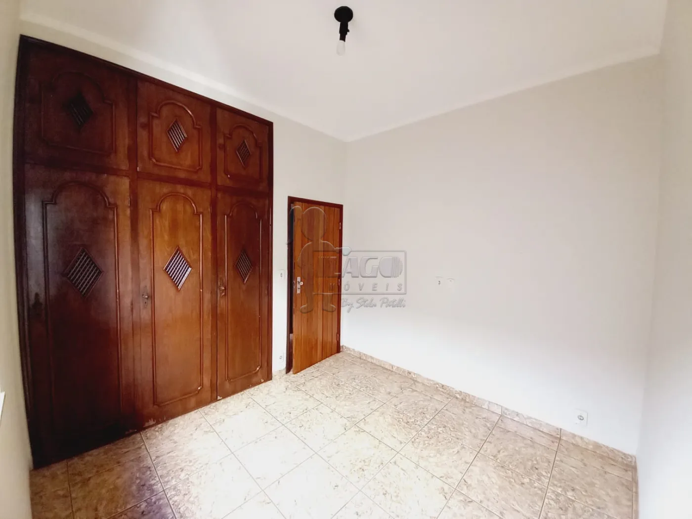 Alugar Casa / Padr&atilde;o em Ribeir&atilde;o Preto R$ 2.000,00 - Foto 6