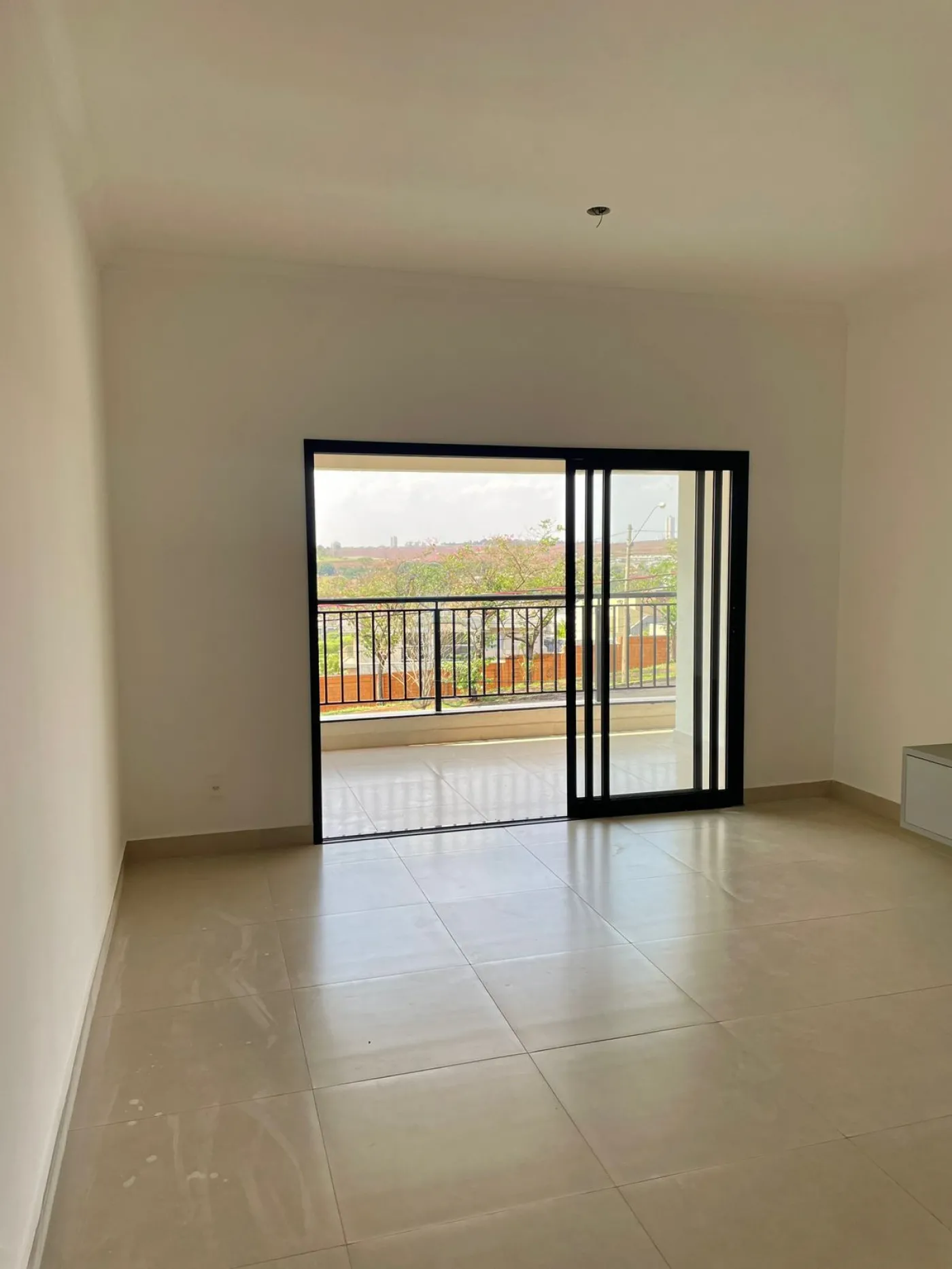 Comprar Apartamento / Padr&atilde;o em Bonfim Paulista R$ 450.000,00 - Foto 2