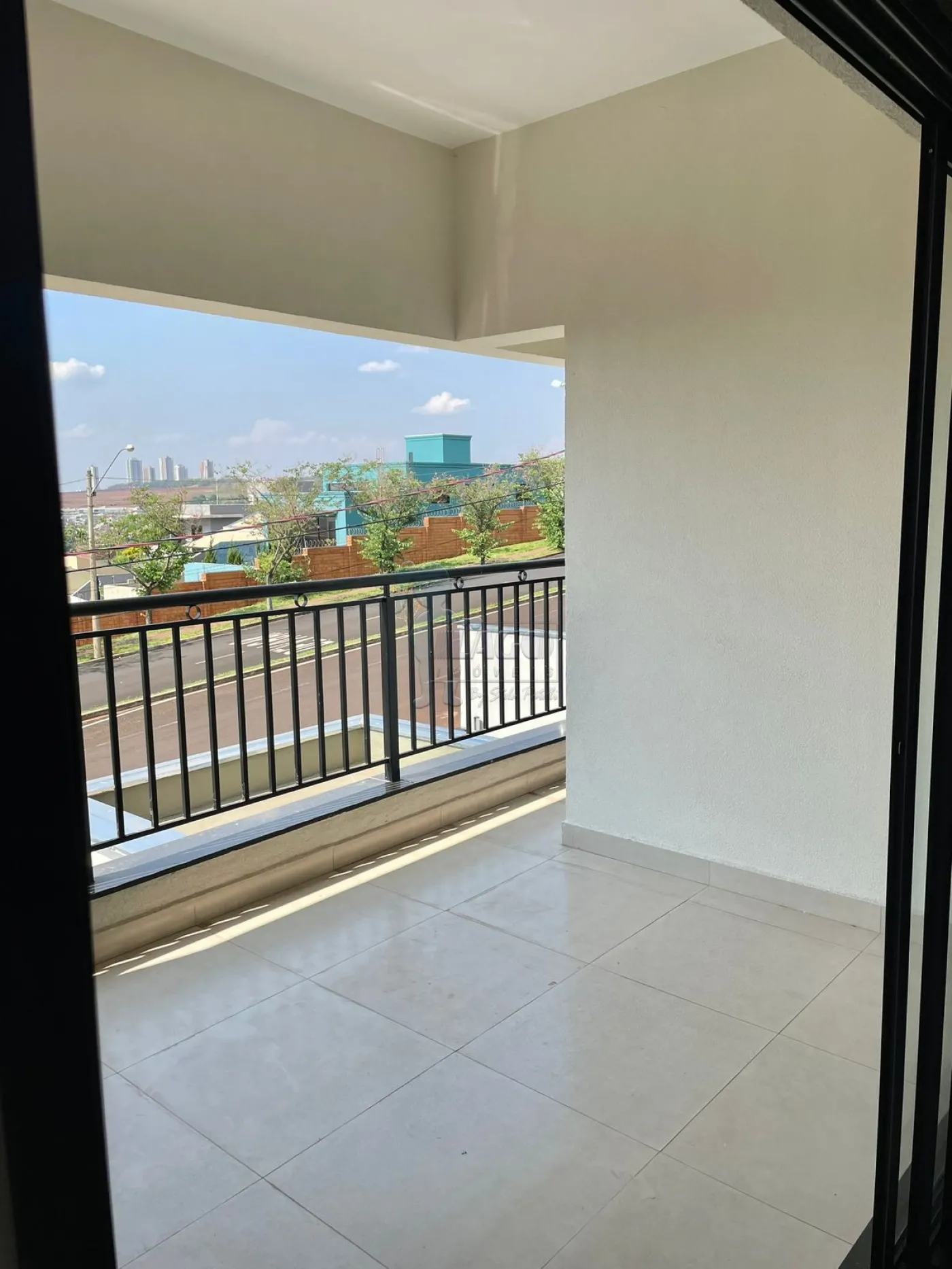 Comprar Apartamento / Padr&atilde;o em Bonfim Paulista R$ 450.000,00 - Foto 4
