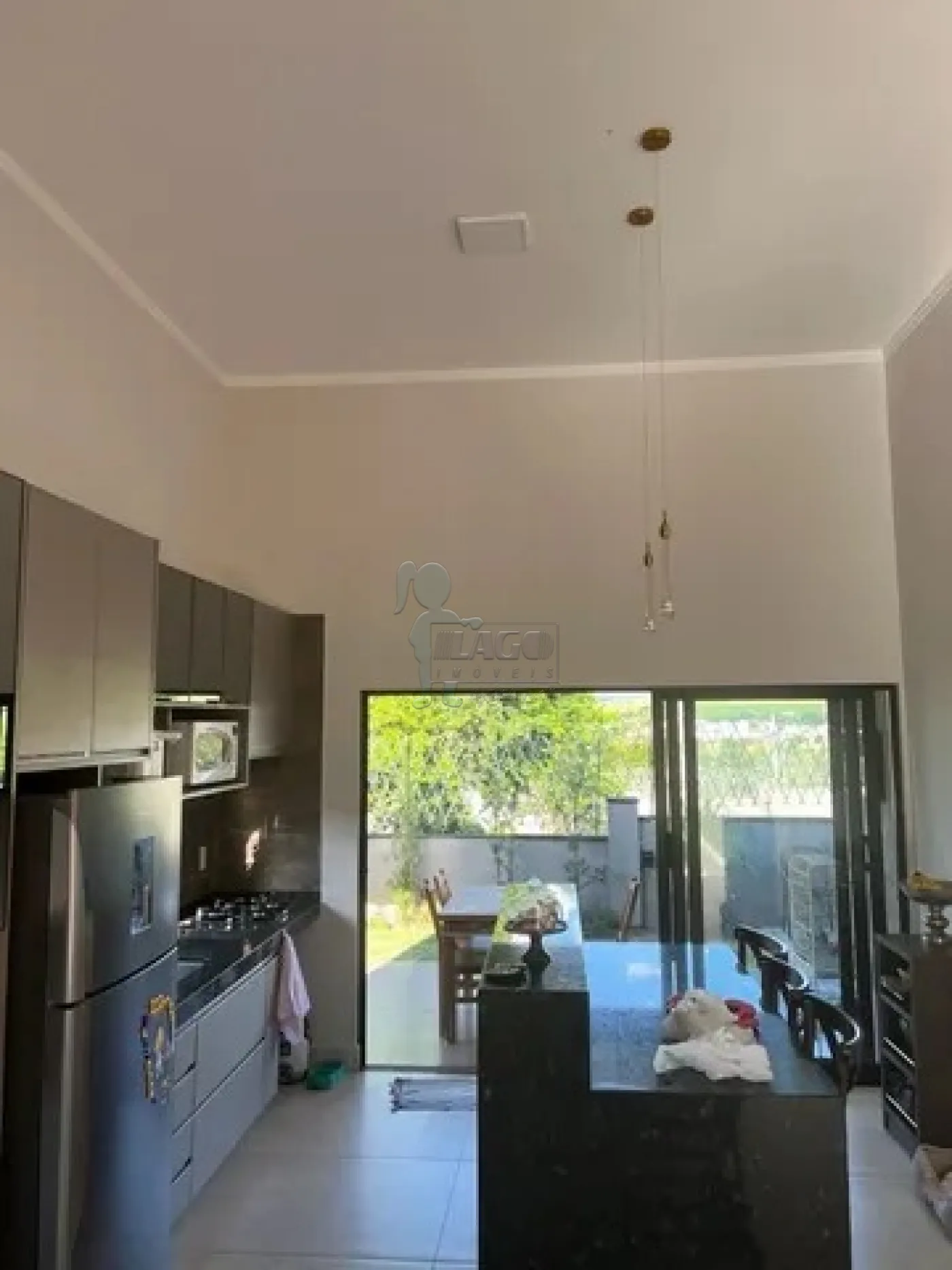 Comprar Casa condom&iacute;nio / Padr&atilde;o em Ribeir&atilde;o Preto R$ 850.000,00 - Foto 1