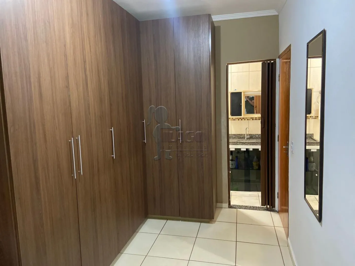 Comprar Casa condom&iacute;nio / Padr&atilde;o em Ribeir&atilde;o Preto R$ 240.000,00 - Foto 11