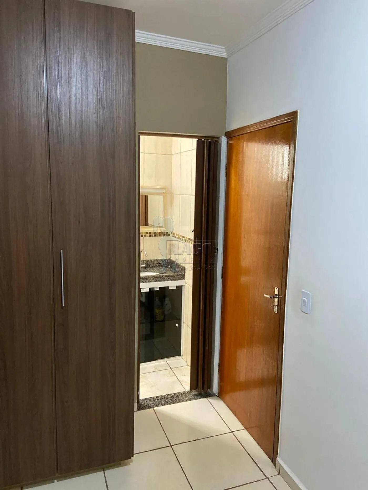 Comprar Casa condom&iacute;nio / Padr&atilde;o em Ribeir&atilde;o Preto R$ 240.000,00 - Foto 12