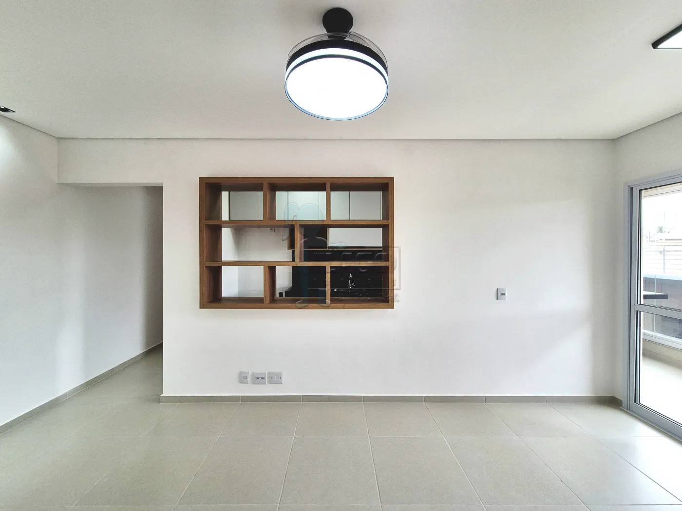 Alugar Apartamento / Padr&atilde;o em Ribeir&atilde;o Preto R$ 2.700,00 - Foto 2